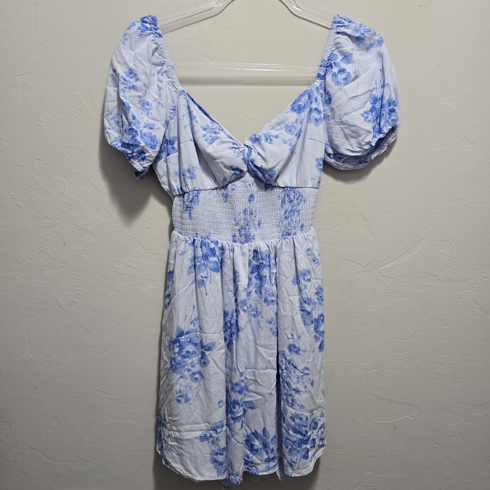 Hollister Floral Romper Womens M Blue White Puff Sleeve‎ Smocked Sweatheart